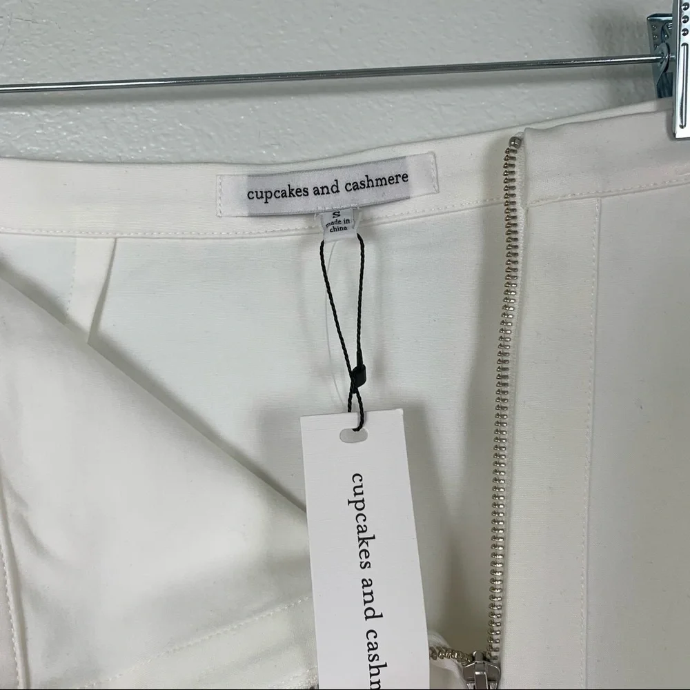 Cupcakes & Cashmere Jann Zip Pencil Skirt White S‎ NWT